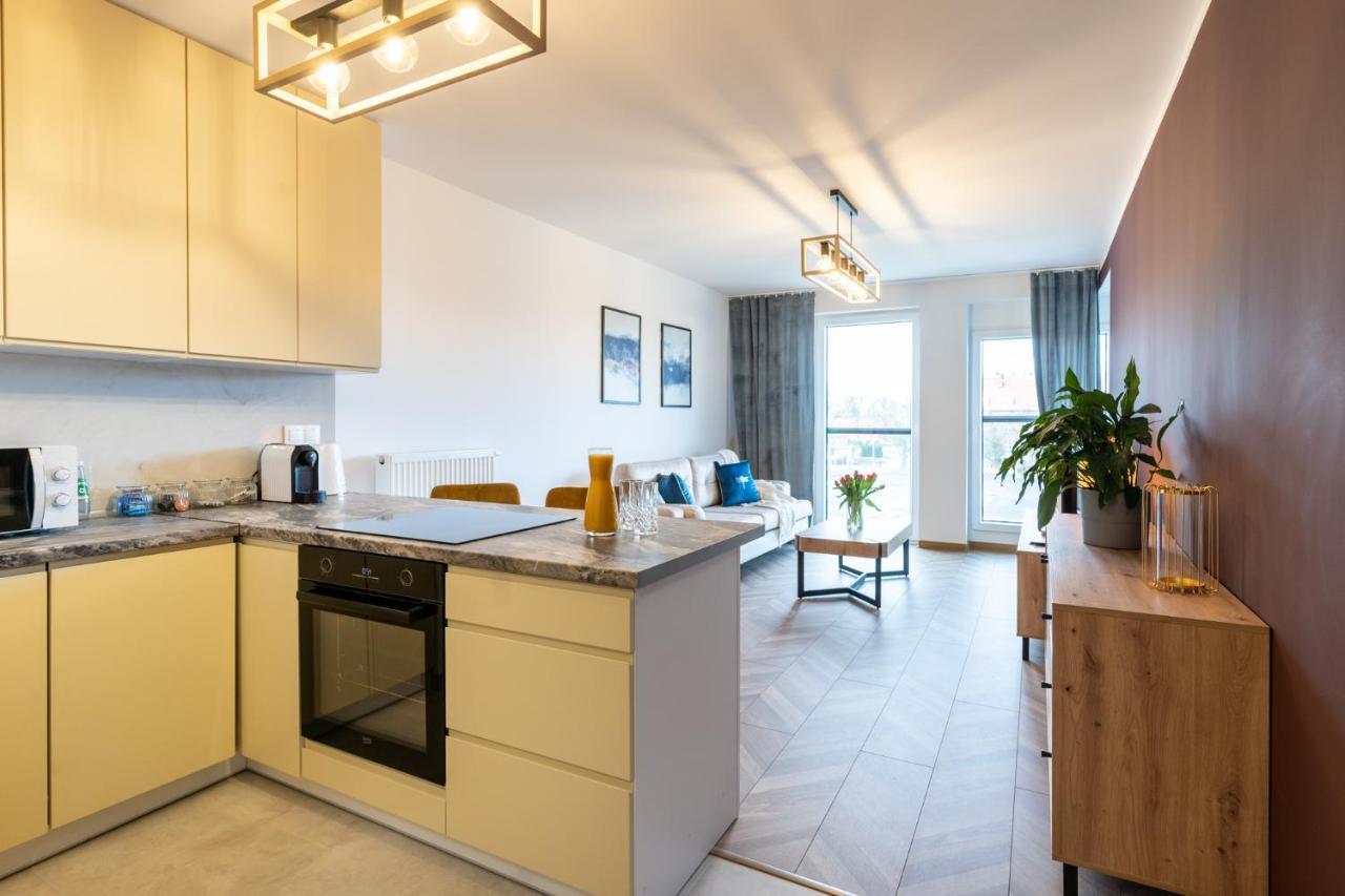 Lotte Apartment - Parking Podziemny, Osiedle Strzezone Gliwice Exterior photo